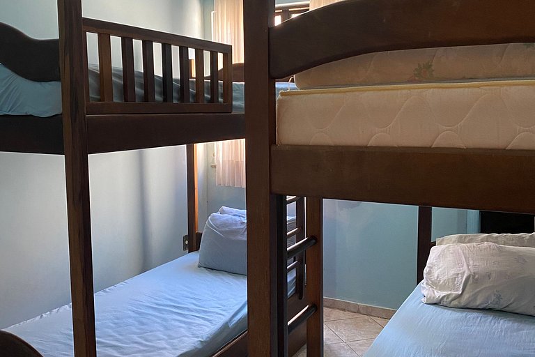 Cobertura duplex/Churrasqueira/AC na Prainha