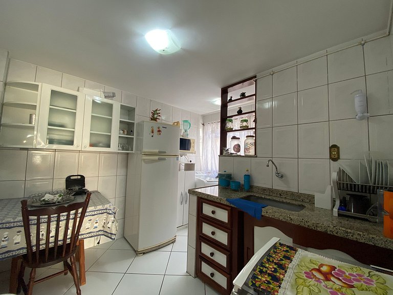Cobertura duplex/Churrasqueira/AC na Prainha