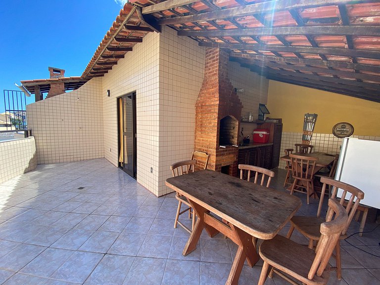 Cobertura duplex/Churrasqueira/AC na Prainha