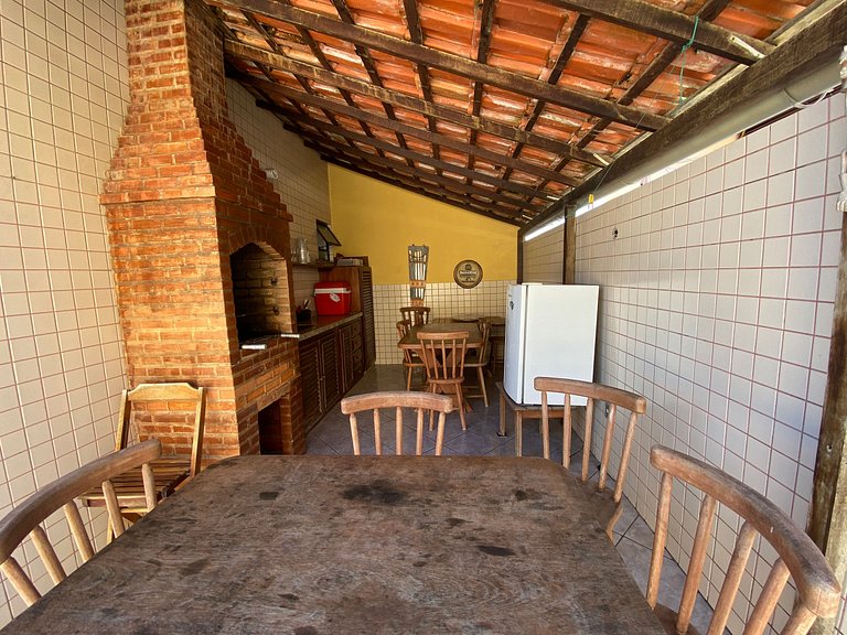 Cobertura duplex/Churrasqueira/AC na Prainha
