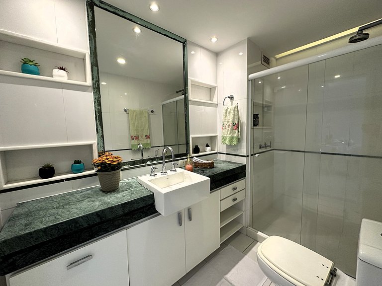 Lindo apto com Vista para o Mar