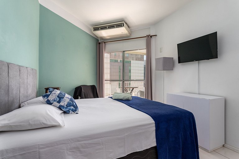Apartamento en Barra con Vista al Mar y Piscina
