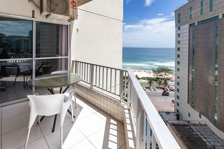 Apto com Vista para o Mar e Piscina 6x sem juros