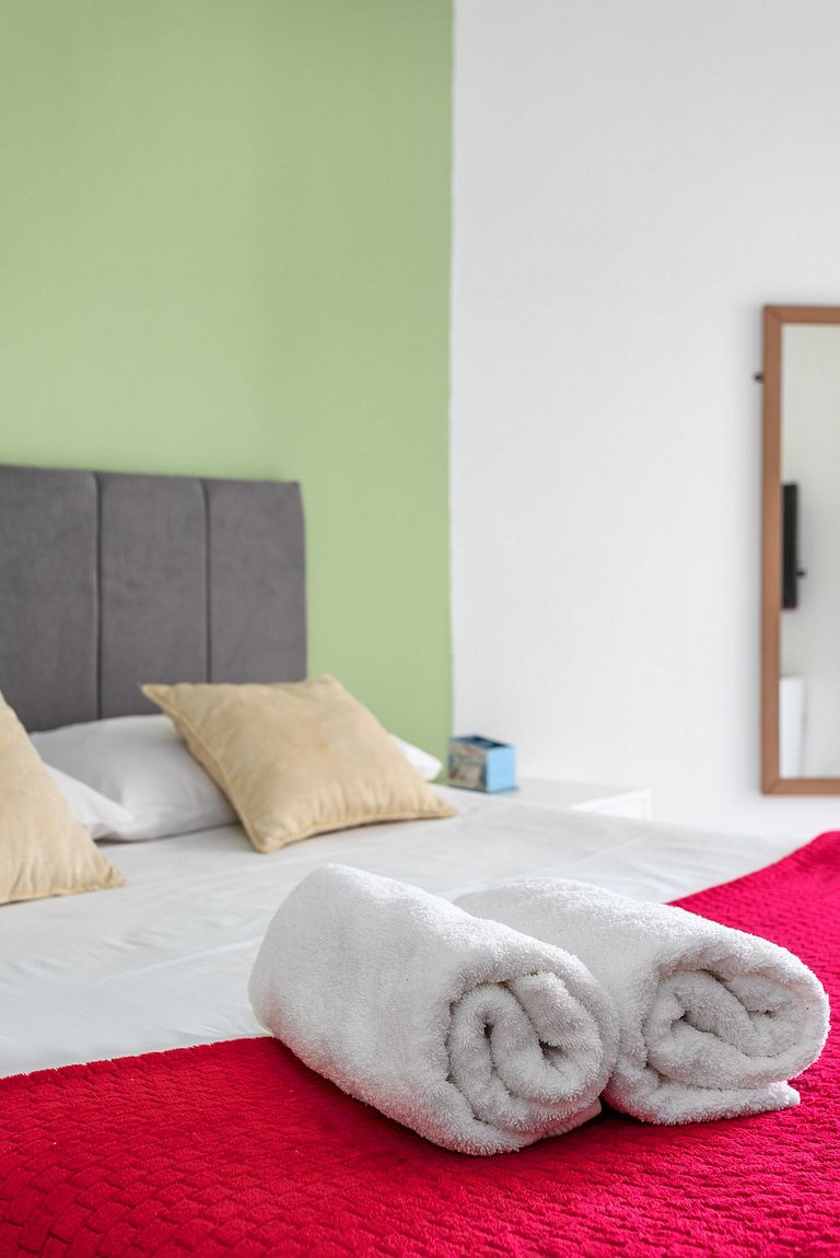 Apartamento en Barra con Vista al Mar y Piscina