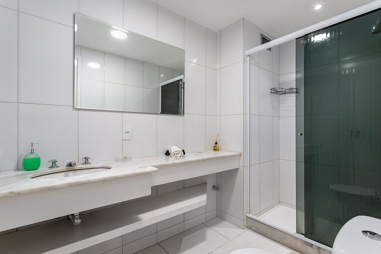 Apartamento en Barra con Vista al Mar y Piscina