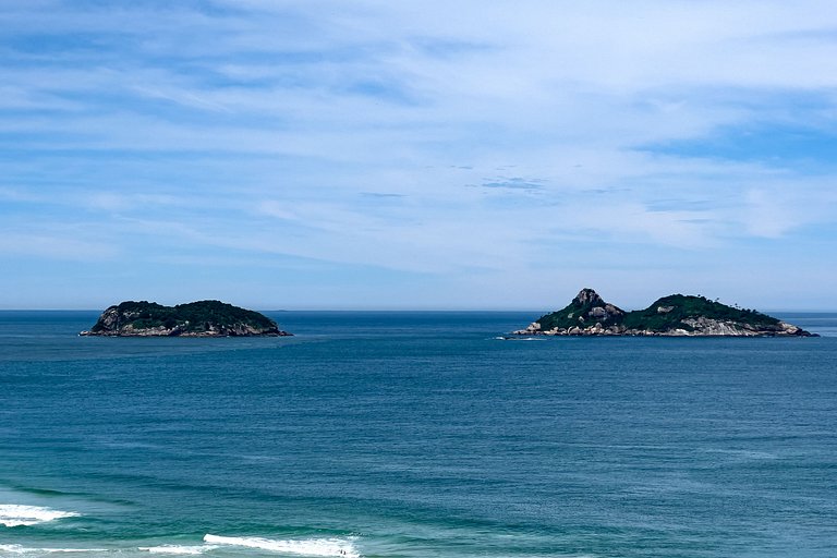 Aparto frente a la Playa con una vista increíble