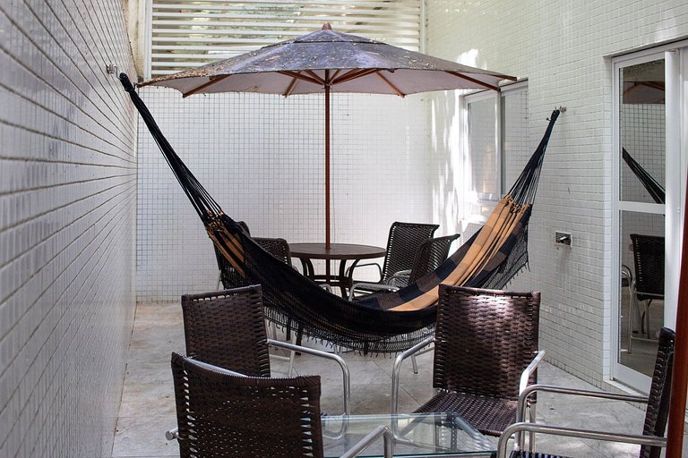 Apartamento novo à beira-mar em Tambaú com 2 suítes