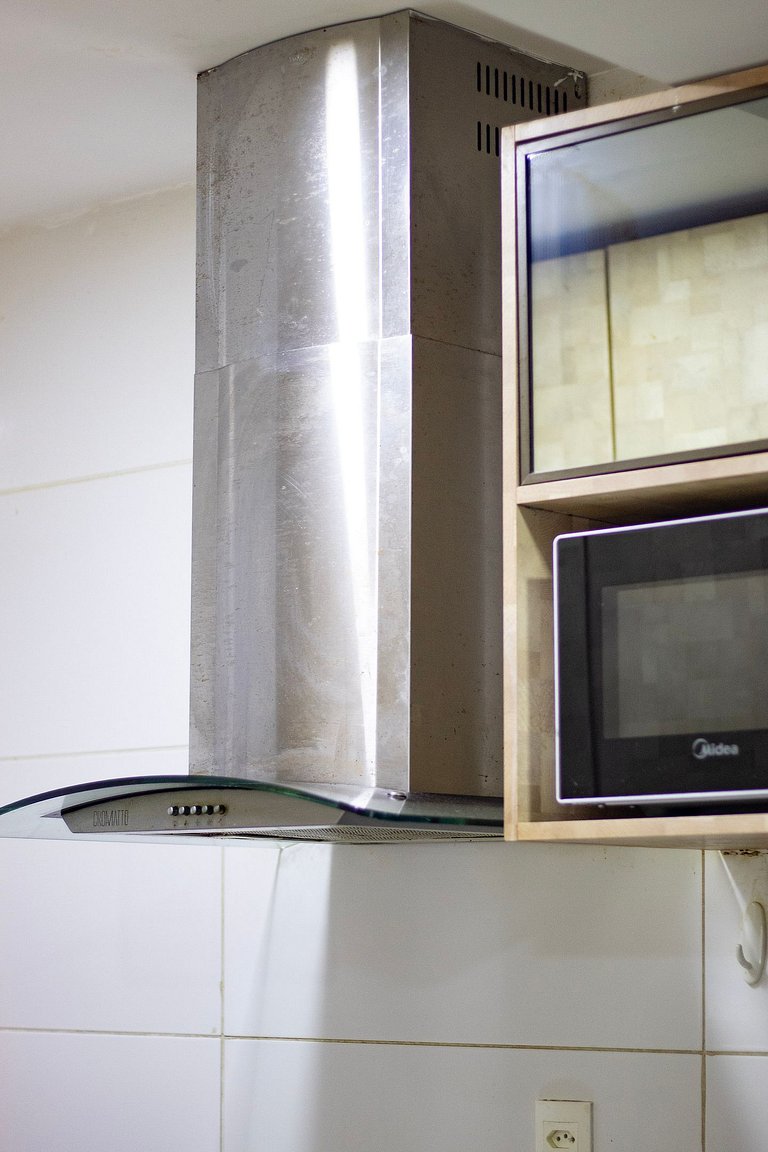 Apartamento novo à beira-mar em Tambaú com 2 suítes