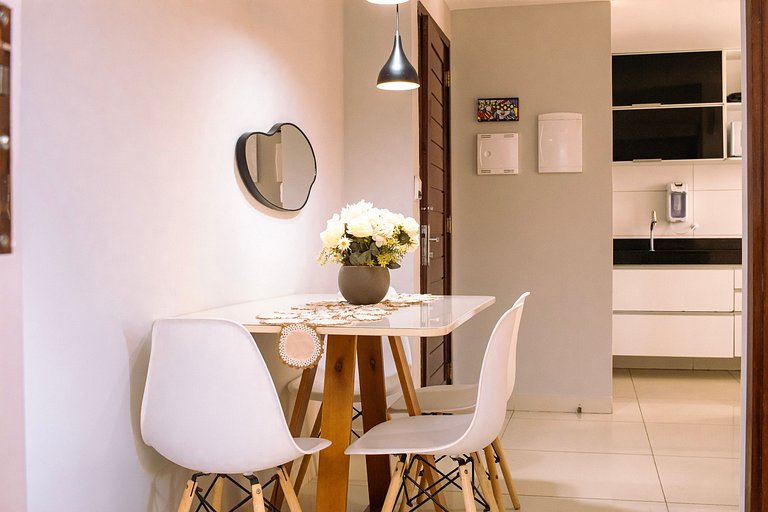 Apto Beira-Mar Tambaú • Varanda e Conforto