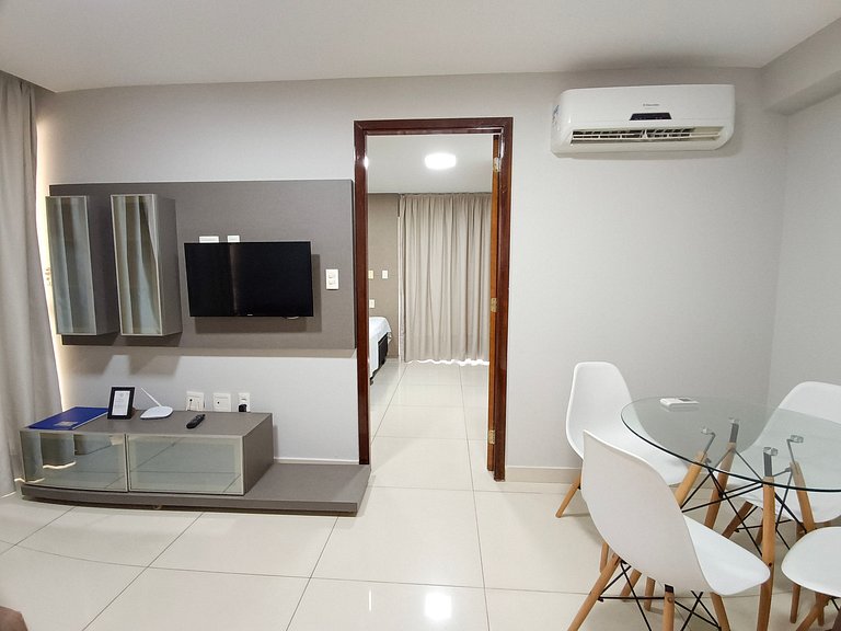 Apto com varanda a beira mar de Tambaú 111