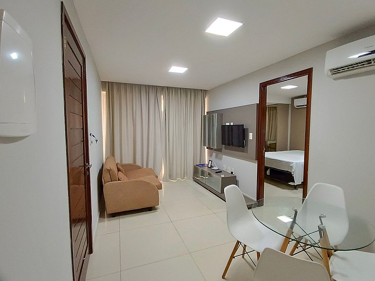 Apto com varanda a beira mar de Tambaú 111