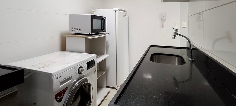 Apto com varanda a beira mar de Tambaú 111