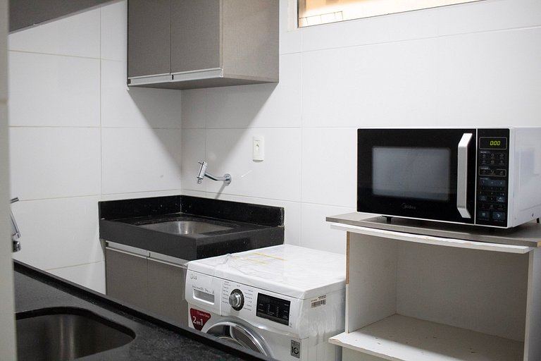 Apto com varanda a beira mar de Tambaú 111