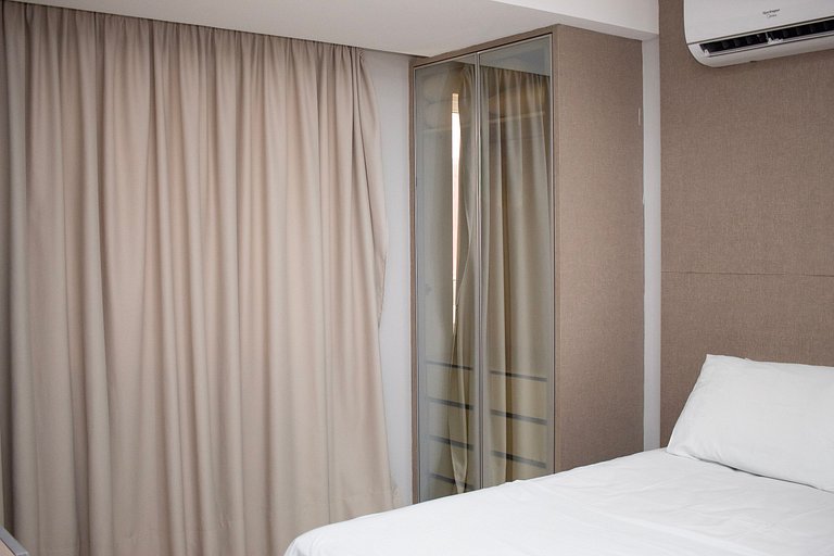 Apto com varanda a beira mar de Tambaú 111