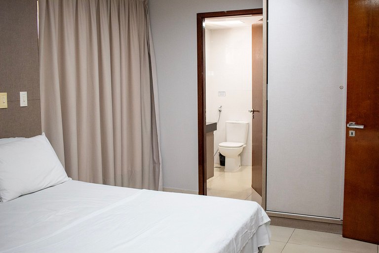 Apto com varanda a beira mar de Tambaú 111